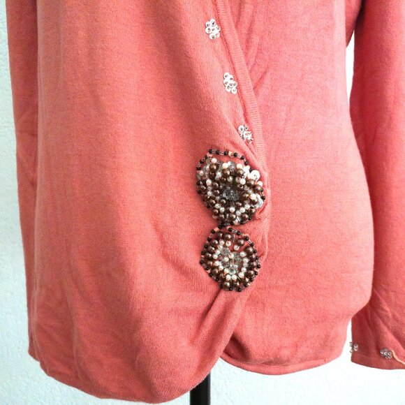 Mirrors, Peach/pink V-neck sweater with sequins and beads details - Picture 3 of 8